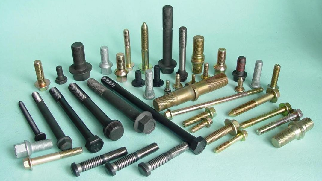 冷头紧固件:仔细观察