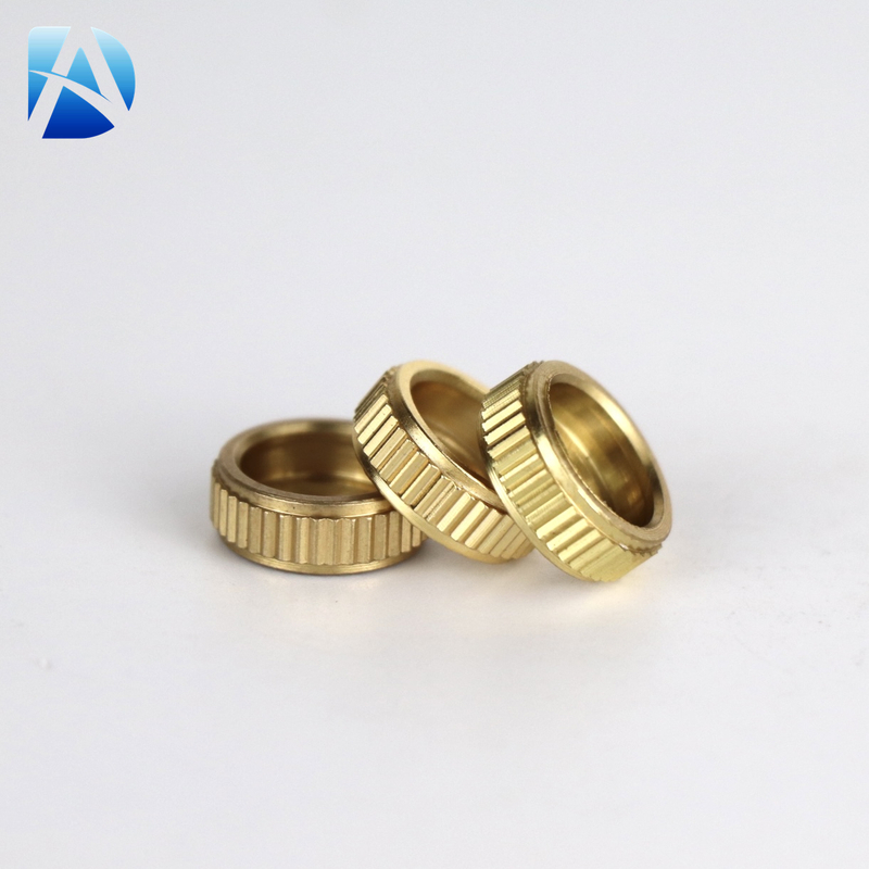 CNC 车削服务 精密加工黄铜圆螺母，带滚花金属螺纹嵌件