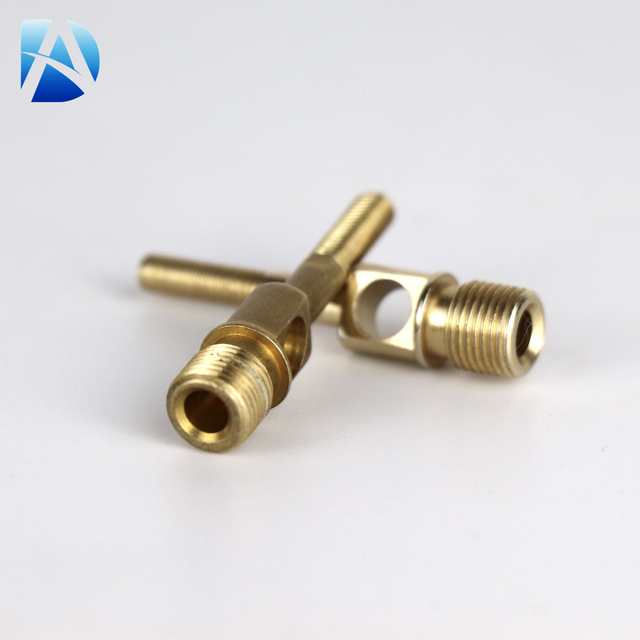 精密 CNC 加工黄铜串球头螺钉，带螺纹孔，适合定制应用